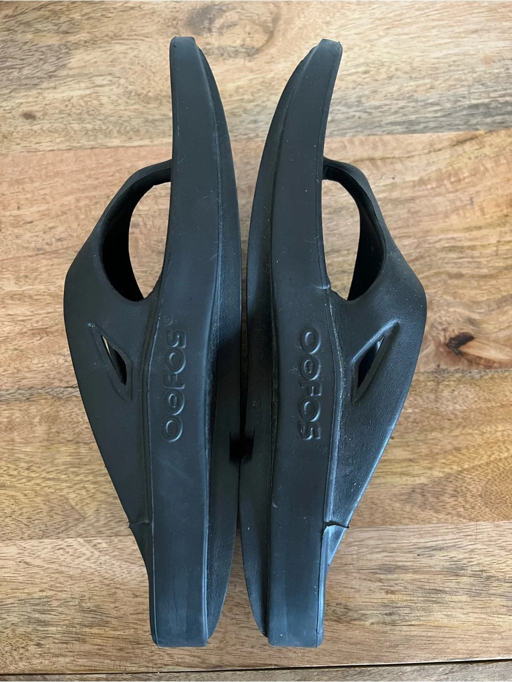 Oofos Original Black Flip Flop Recovery Comfort Sandals Unisex Size M 10 W 12